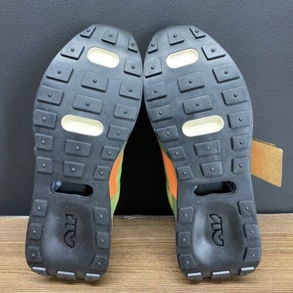 Nike Air Max Pre-Day LX Men’s Size 8 Chlorophyll Green Treeline Orange New - Picture 9 of 9